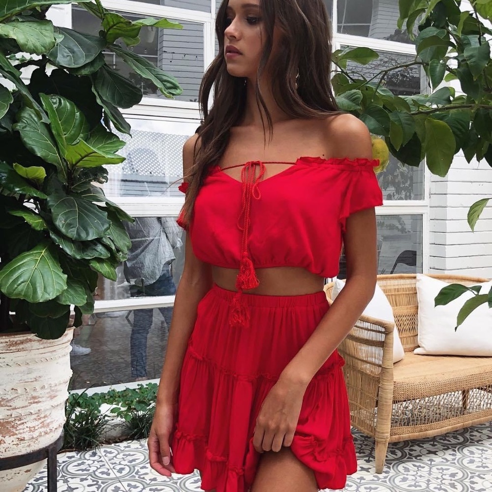 White fox boutique Reverse move on set red xs